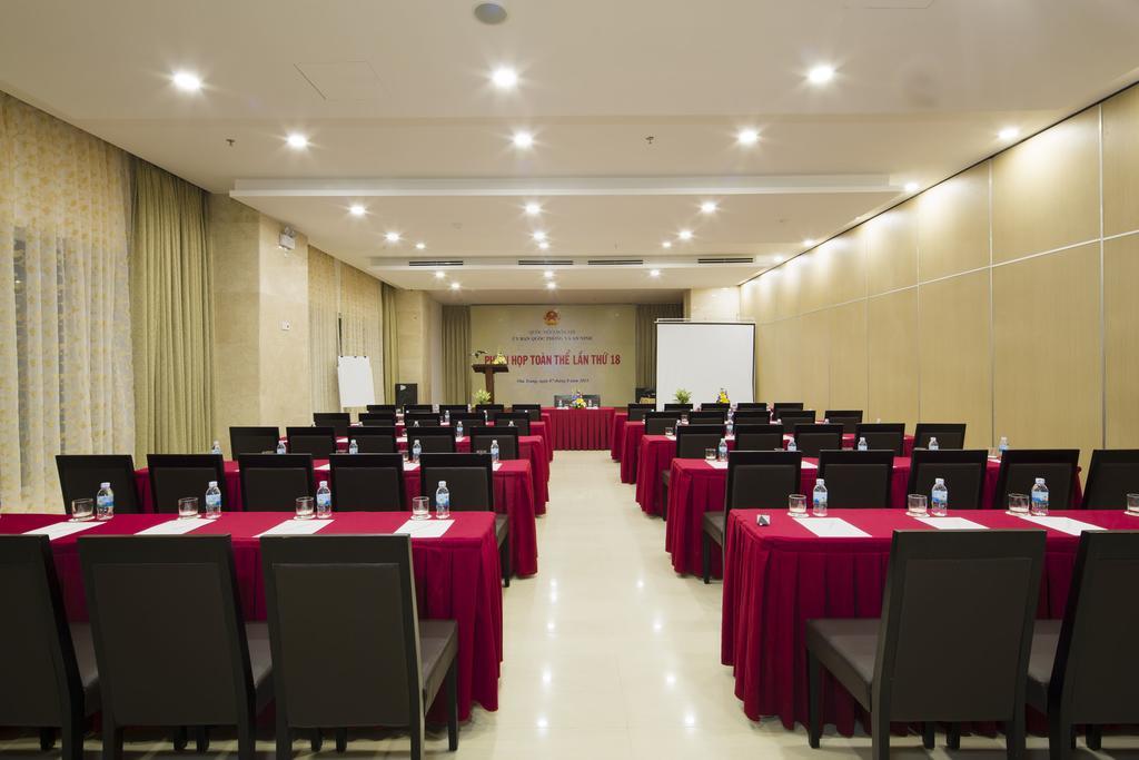 เดนโดร โกลด์ โฮเต็ล Hotel ญาจาง ภายนอก รูปภาพ