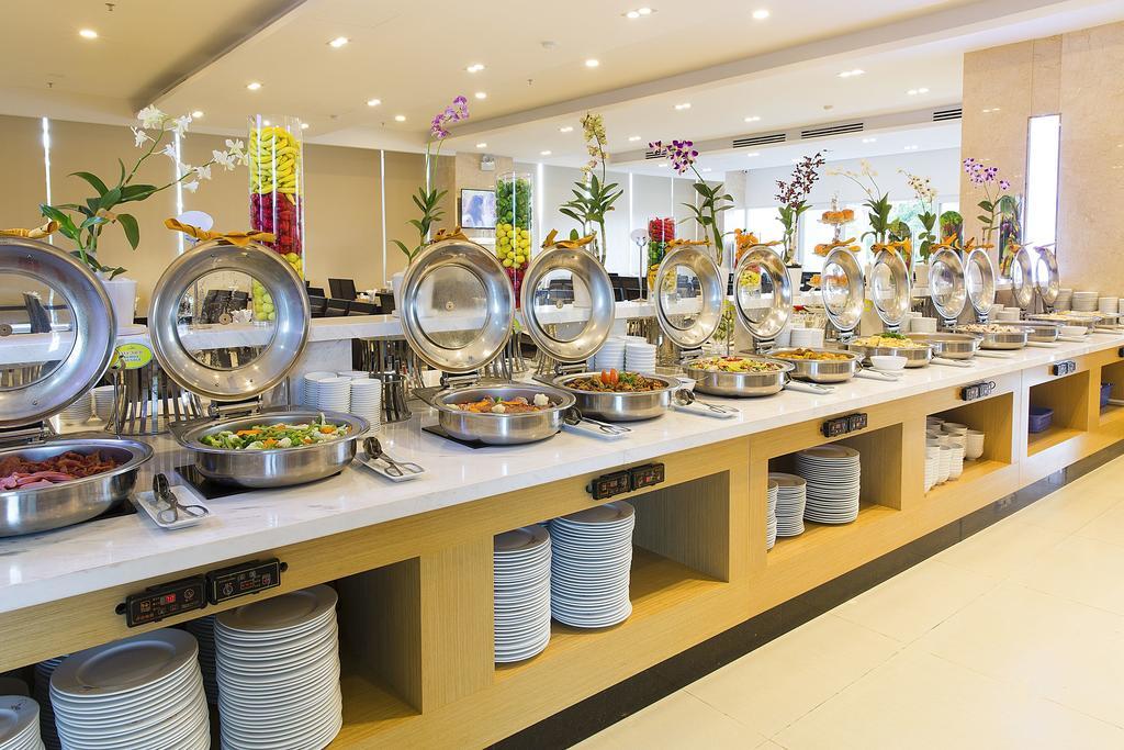 เดนโดร โกลด์ โฮเต็ล Hotel ญาจาง ภายนอก รูปภาพ