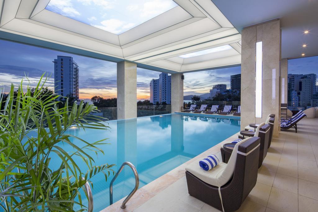 เดนโดร โกลด์ โฮเต็ล Hotel ญาจาง ภายนอก รูปภาพ
