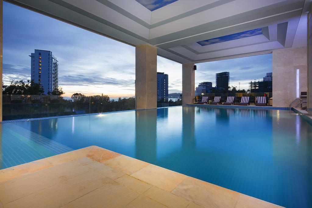 เดนโดร โกลด์ โฮเต็ล Hotel ญาจาง ภายนอก รูปภาพ