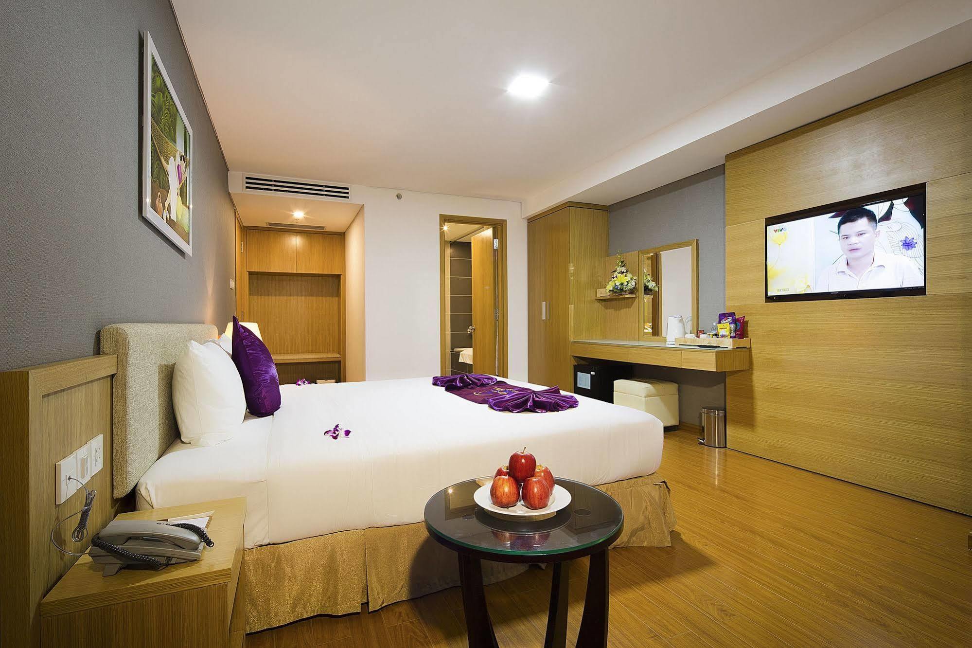เดนโดร โกลด์ โฮเต็ล Hotel ญาจาง ภายนอก รูปภาพ