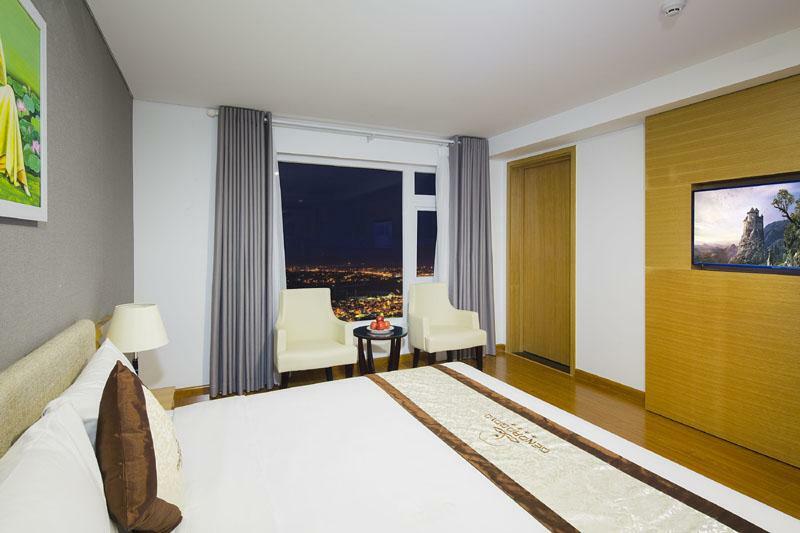 เดนโดร โกลด์ โฮเต็ล Hotel ญาจาง ภายนอก รูปภาพ